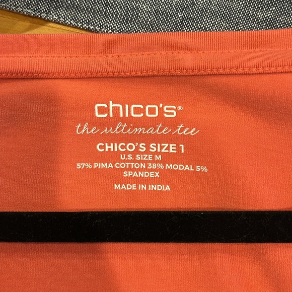 Chico’s Coral ‘The Ultimate Tee’ size M - Picture 2 of 4
